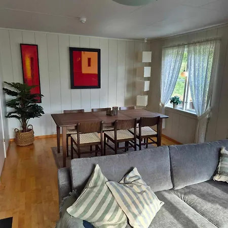 Apartment, Rekkedal Gjestegard - Saebo أورستا